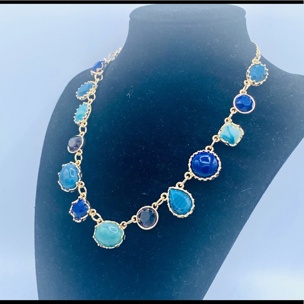 Blue and gold cabochon necklace like new